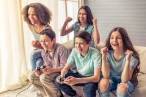 ¿QUÉ BRINDAN LAS NUEVAS TECNOLOGÍAS A LOS ADOLESCENTES?