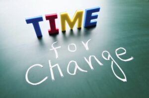 Idealismo, realismo y agente de cambio